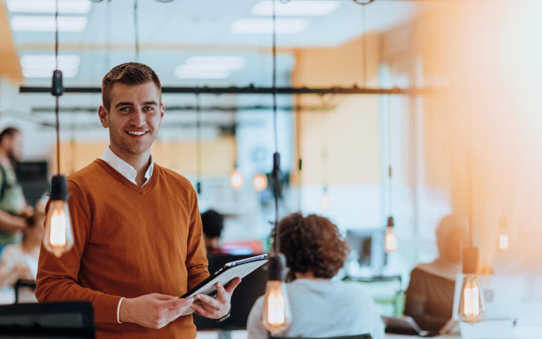 Photo portrait of a manager working in a modern company dealing with digital marketing